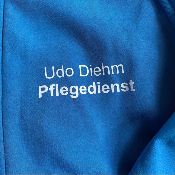 ⛰ RUSSELL BLUE HIKING JACKET! - Picture 8 of 14